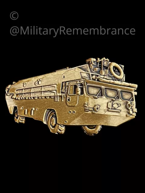 Royal Engineers M2b Amphibious Rig Pontoon Vehicle Lapel Pin (V97)