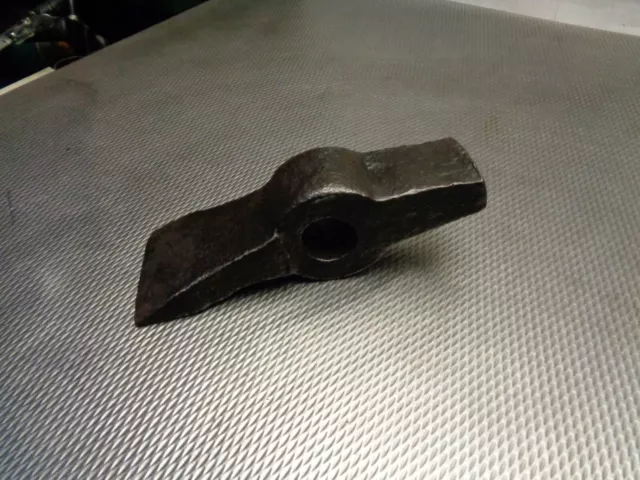 Altes geschmiedetes Hammer- Beil Axt Spalter  AXE Holzhauer / Holzspalter