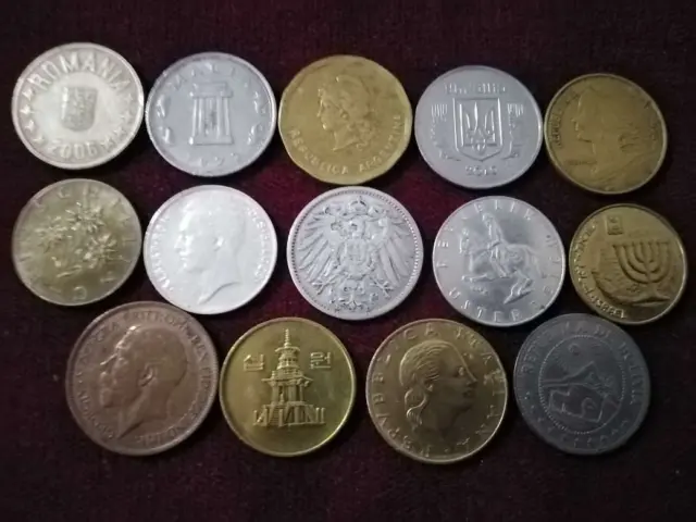 Interessante Münzen mit alte und Silber .