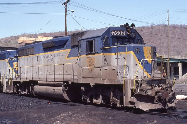 Delaware & Hudson Railroad     #7602    Original Kodachrome  Slide