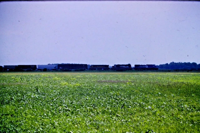Kodachrome Original Slide Conrail Diesel Engine Clay Center, OH - Item #C2305