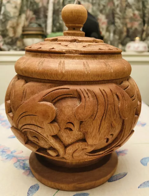 Vintage Ornate Turned Wooden Carved Round Trinket Box With Lid