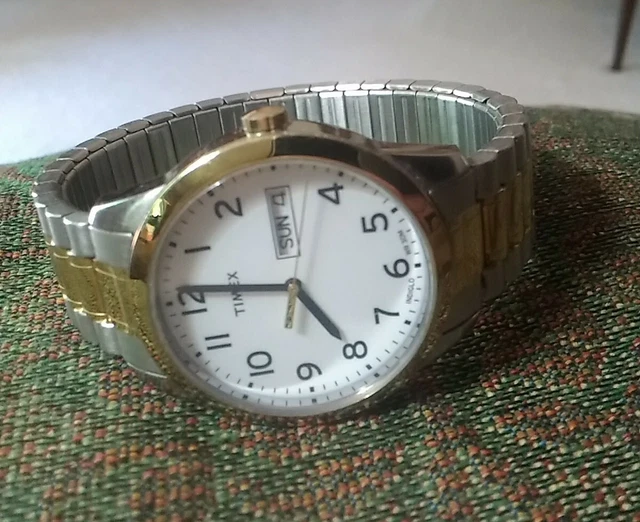 VINTAGE TIMEX WATCH INDIGLO WR 30M GOLD & SILVER TONE WATCH Stretch Band Nice