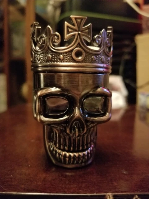 Skull King Bronze Look Herb Grinder (WITH KEEF CATCHER)