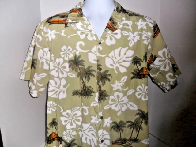 Hawaiian Shirt by RJC Made in Hawaii Size L    Excellent Used Condition.