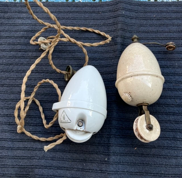Lot de deux Suspension en porcelaine avec poulie colori ivoire vintage 