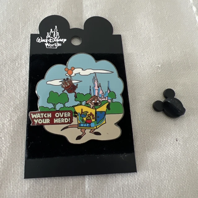 Wild about Safety Watch Over Your Herd Timon Pumbaa Mickey Cast Disney Pin