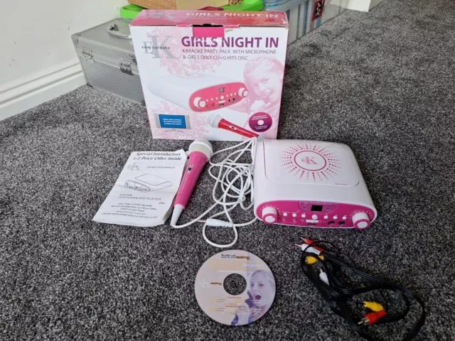 Easy Karaoke 'Girls Night In' Partysystem mit 1 Mikrofon & CD EKG88PBT