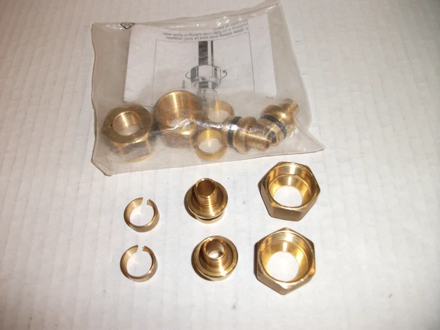 QTY (4) 1/2" PEX x SVC Viega Manifold Connectors, plumbing + radiant heating
