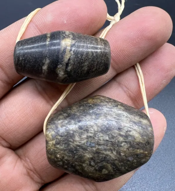 Pair Of Ancient Baktria Bactrian Central Asian Banded Agate Bead Circa 2000- 150
