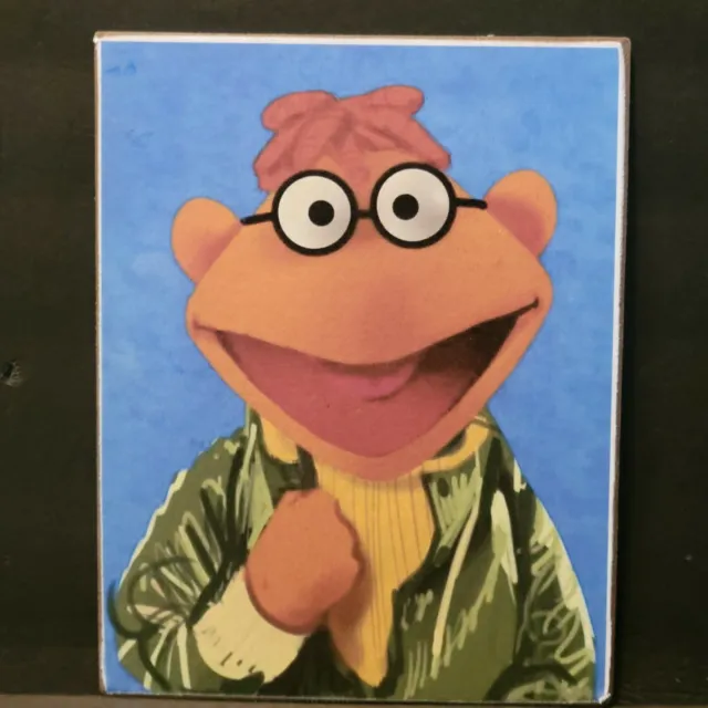 THE MUPPETS SHOW - SCOOTER - Jim Henson Disney mounted wood photo sign