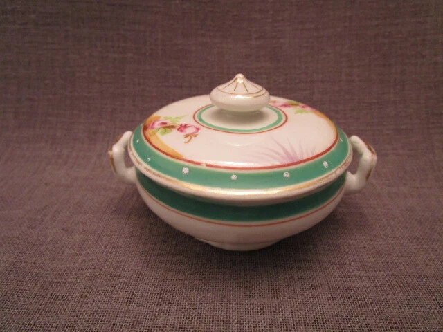 Vaisseile De Poupées En Porcelaine - Assiettes, Tasse, Soupière - Jouet Ancien France