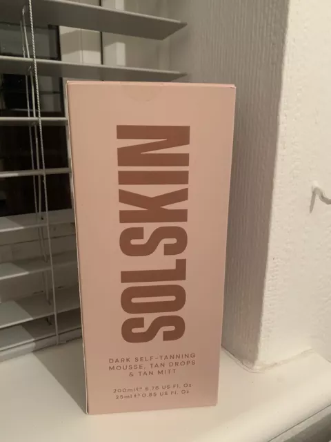 SOLSKIN  Dark Self-Tanning Mousse 200ml, Tan Drops 25ml and Tan Mitt Bundle.