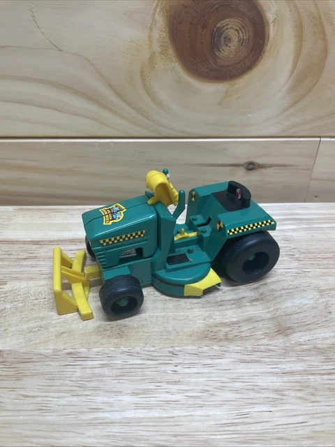 INCREDIBLE CRASH DUMMIES Crash Lawn Mower with Wack Crash