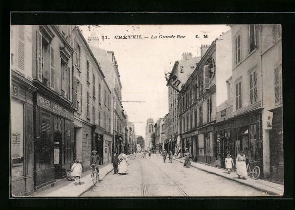 CPA Creteil, La Grande Rue, des passants vor den commercesn