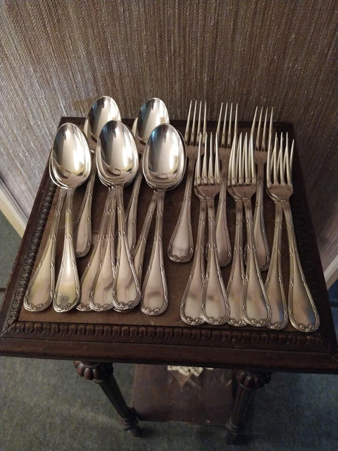 Ménagère Couverts de Table Christofle Style Louis XVI Métal Argenté