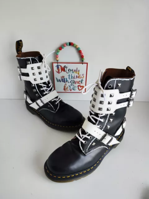 doc martens 1490 stud