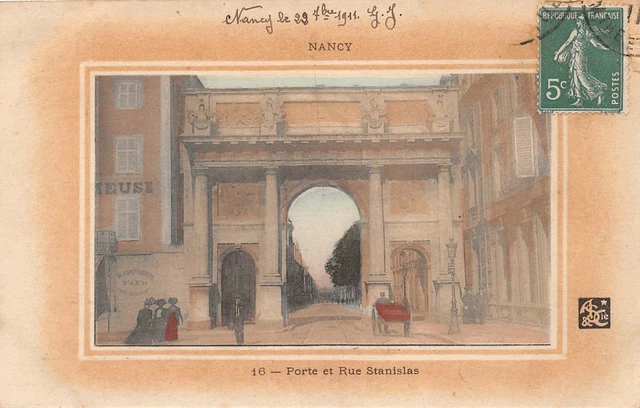 NANCY - Porte et Rue Stanislas -