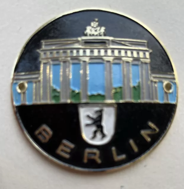 Badge souvenir auto car Germany German Berlin Berliner