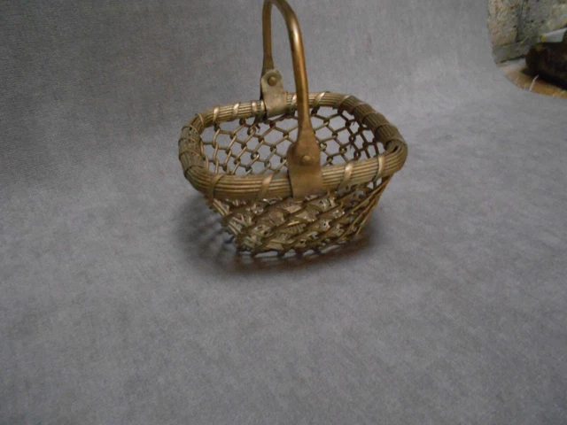 Boîte Vintage Hardy Pour Mouches De Pêche (vesta Tin) - Vide, Collection Ou Décoration