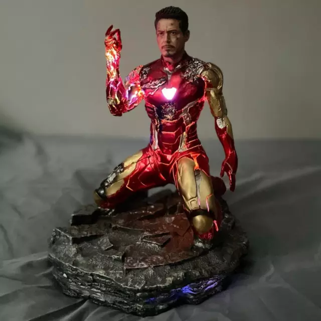 Marvel Endgame Tony Stark Iron Man Mark85 Finger Snap Lights 24cm statue figure