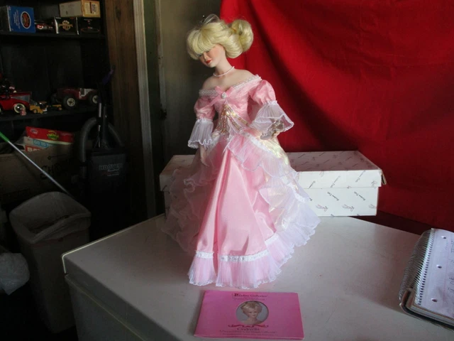Paradise Galleries Treasury Collection Cinderella 17" with Box, COA, Stand