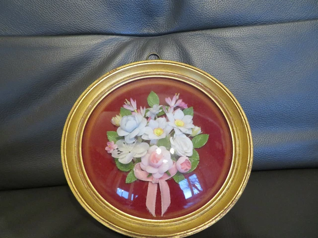 Ancien Cadre Bouquet De Fleurs En Tissu Sous Verre - Déco Vintage - Roses Blanches