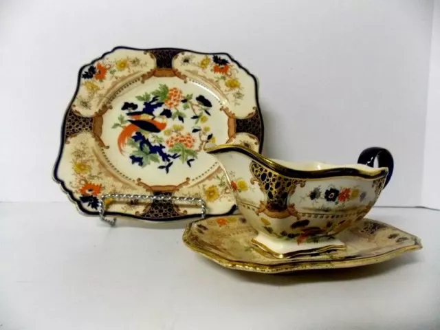 Westminster Grimwades Royal Winton Ivory England Gravy Boat & plates