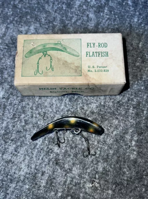 Vintage Helin Wood Flatfish Fishing Lure 7W