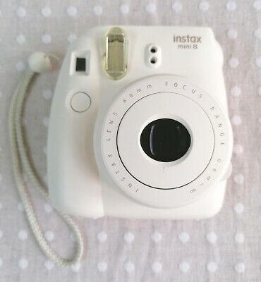 Fotocamera bianca pellicola istantanea Fujifilm Instax Mini 8 flash integrata con custodia in perfette condizioni