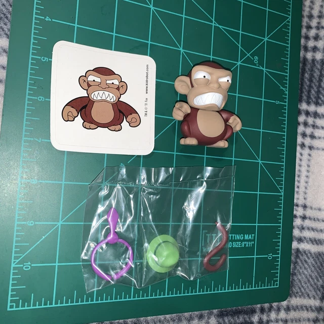 Kidrobot Family Guy Series 1 Evil Monkey with Hat & Tie Vinyl Figure Rare