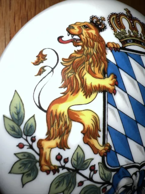 Kuhr Sandizell Dresden Germany Shield Lions Porcelin Trinket Powder Box 3