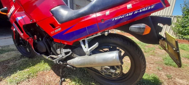 kawasaki gpx 250 3
