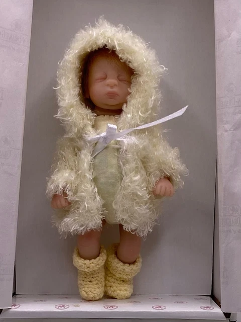 Ashton Drake Galleries, 4.5" Vinyl doll "Good as Gold" COA 2