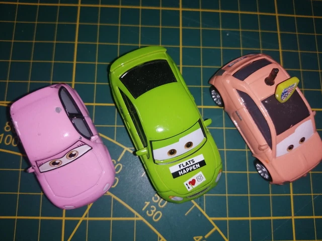 lot de  voitures cars disney pixar  mattel metal  d occasion 2