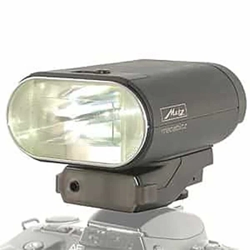 Metz 32 CT7 flash for G15 Power Grip SCA 300 System