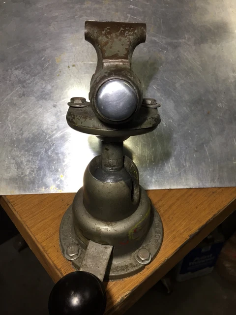 Wilton 2” Jaws Baby Bullet Vise #820, 920, 20-2 Replacement 1" Domed Dust Cap Wilton 2” Jaws Baby Bullet Vise #820, 920, 20-2 Replacement 1" Domed Dust Cap