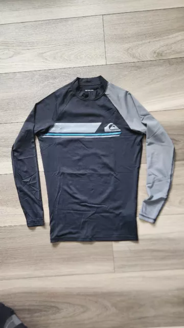 Quiksilver Active Long Sleeve Rashguard | Black - Gray | Mens LARGE EUC