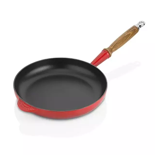 Le Creuset Signature Cast Iron Frying Pan With Large Frying Area And Cool-Touch