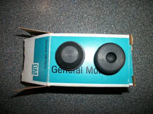 NOS GM Wheel Well & Trunk Side Plugs!! Camaro, Nova, GTO, 442, RS, SS, Z28