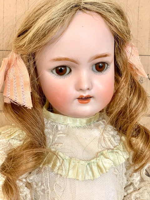 Beautiful Antique German Simon Halbig Handwerck Doll