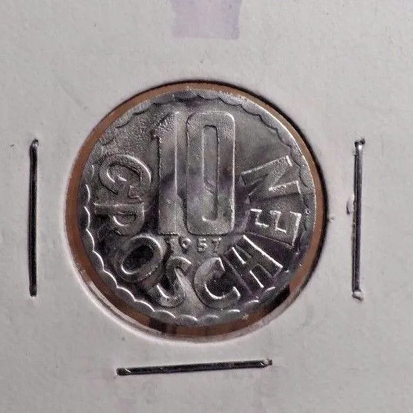 Circulated 1957 10 Groschen Austrian Coin (92216)1