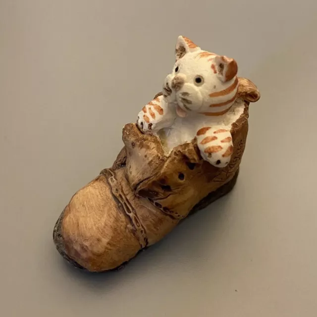 Vintage Boot Colour Box Cats Figurine Peter Fagan HandPainted Collectable