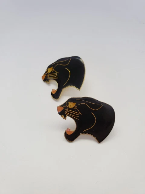 Vintage 1989 Fundwares Black Cougars Enamel Pinback Pin