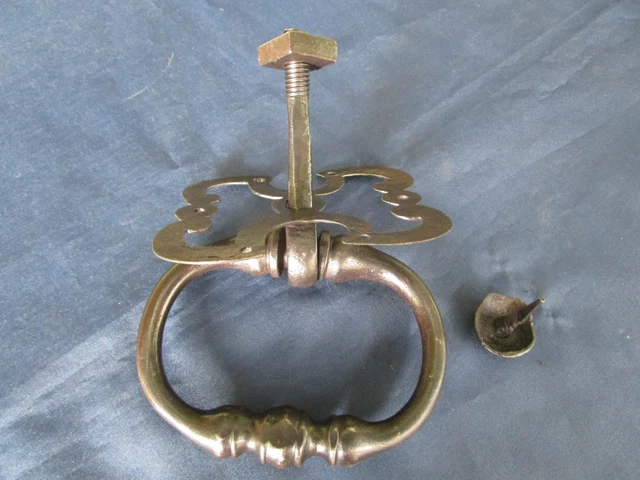 Heurtoir marteau de porte entrée Anneau rosace ouvragée fer forgé ancien 12,3 cm 3