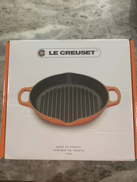Le Creuset 9.75 Signature Deep Round Grill Pan (Cerise)