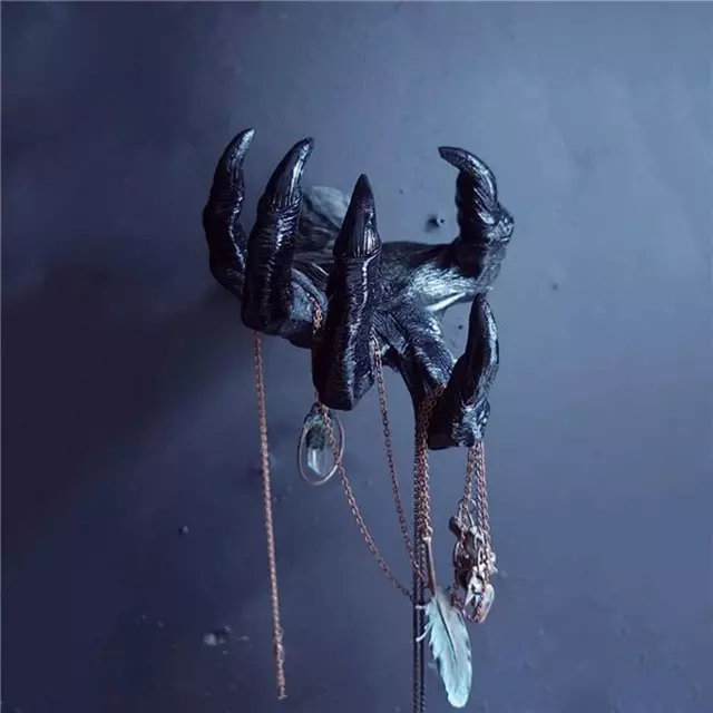 DYFCNP  Halloween Witch Hand Key Holder Wall Mounted Hooks- Spooky Gothic Home D
