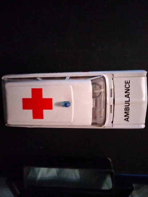 voiture en tole made in japan 50/60 a friction ambulance voiture en tole made in japan 50/60 a friction ambulance