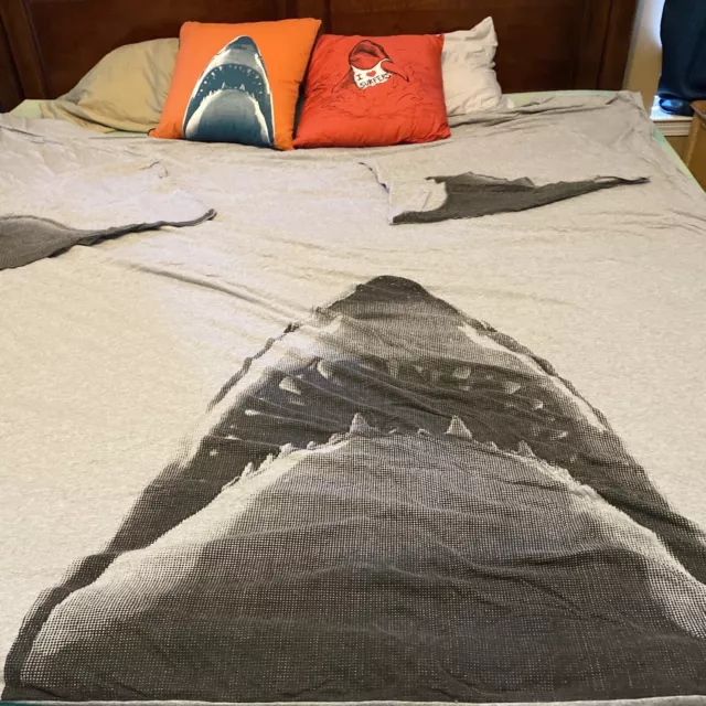 Estuches de almohada completos/reina y edredón gris tiburón de cerámica granero adolescente