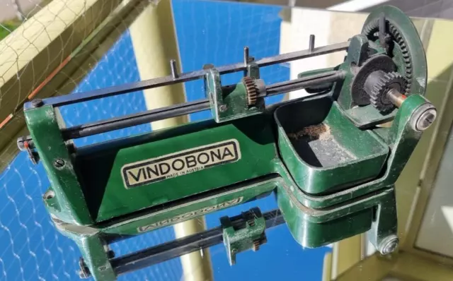 Vindobona Bleistiftschärfmaschine, H.Chmela, Bleistiftanspitzer